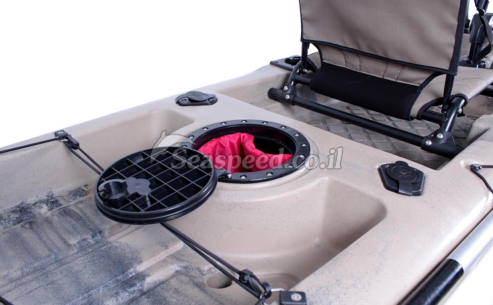 Vortex Pedal Kayak Studio2